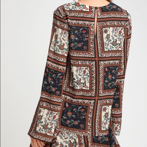 Pretty Lulus Navy and Cream Dress - Picture 3 of 4